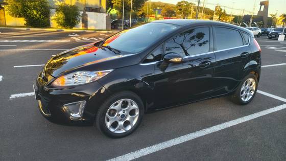 FORD FIESTA 1.6 SE HATCH 16V FLEX 4P MANUAL FORD FIESTA 1.6 SE HATCH 16V FLEX 4P MANUAL